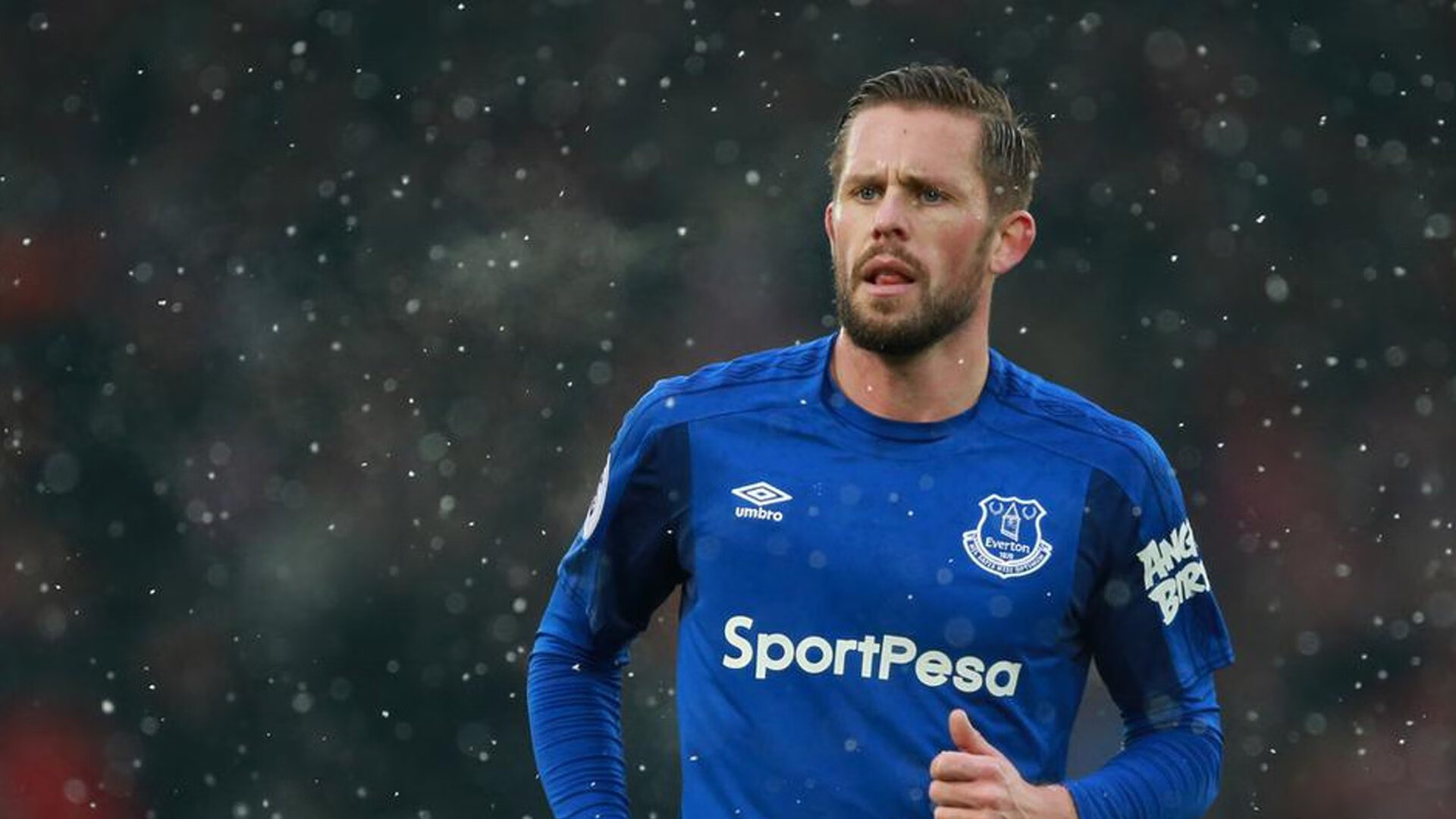 鹈鹕拍摄宣传照球员造型引发网友热烈讨论，鹈鹕正面照